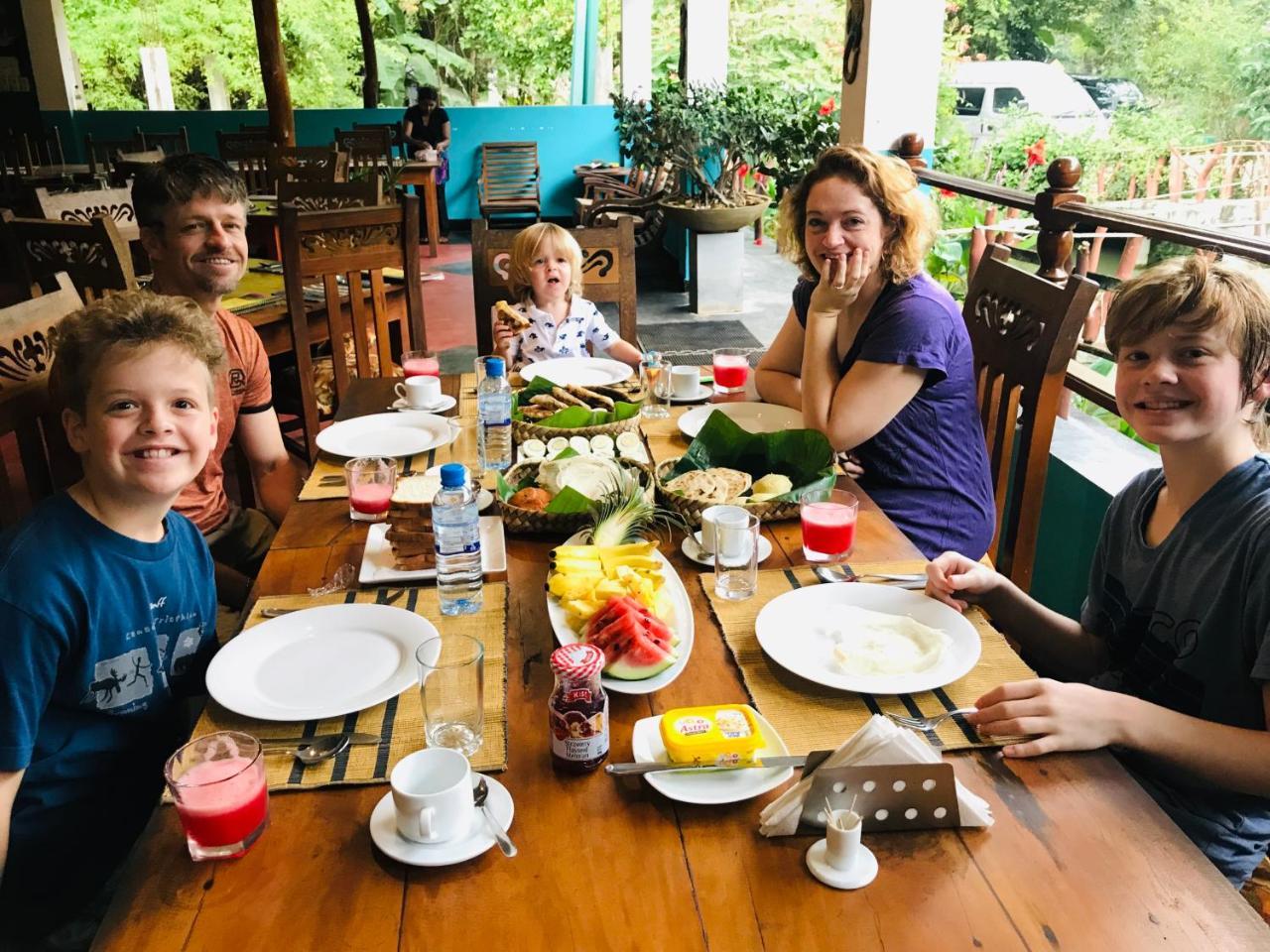 Hungry Lion Resort Sigirija Zewnętrze zdjęcie